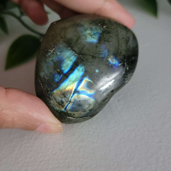 Laboradorite heart - Picture 1 of 7